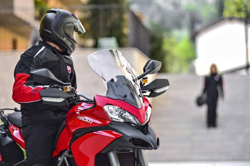 Ducati Multistrada 1200 s Touring