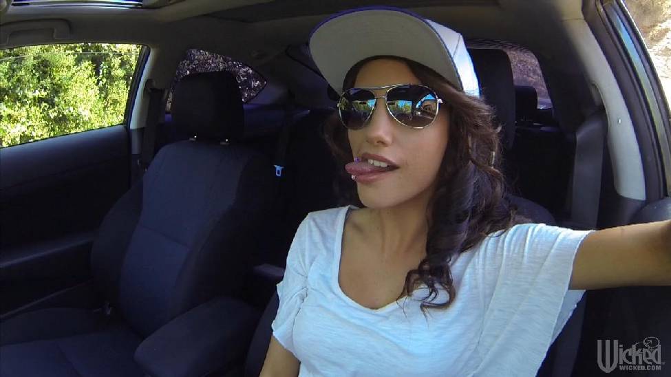 August Ames  / 06.01.14)