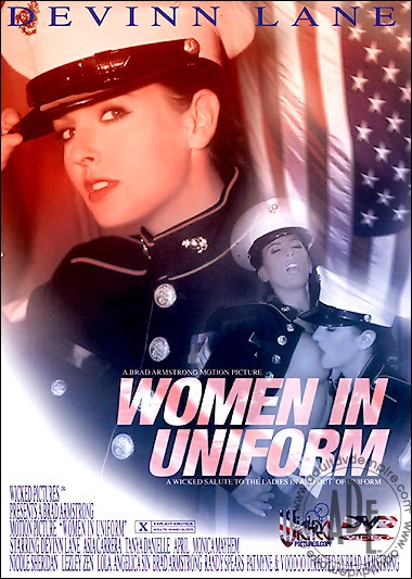Women in uniform / Женщины в униформе
